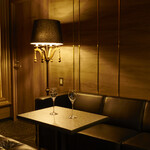 R3 CLUB LOUNGE - 