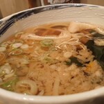 釜家 - うどんは細めです