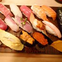 東鮨 新店 - ランチにぎり１４貫
