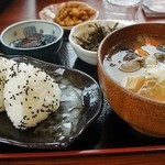 道の駅　いりひろせ - 「きのこ汁とおにぎりセット」￥600です(1/14UP)