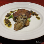 ガストロ スケゴロウ - 牡蠣のソテーと真鯛のポワレ