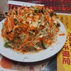 ナマステ・ネパール・インドレストラン - ペアセットのサラダです  超山盛りです  オレンジ色のドレッシングが美味しい