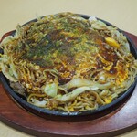 Honkaku Hiroshima Okonomiyaki Goroxu Chan - 三原焼き