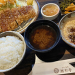 とんかつ勝烈亭 - 