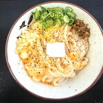 丸池製麺所 - カルピスバター釜玉うどん