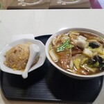 中華料理広東亭 - 広東麺に半炒飯