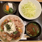 とんかつ武信 - 醤油かつ丼ロース「梅」(ご飯大盛り)