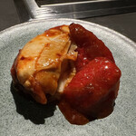 北海道焼肉 北うし - 《海鮮と果物のキムチ》
      あまおう苺と牡蠣