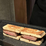 北海道焼肉 北うし - 3週間熟成知床和牛
      ヒレのステーキサンドトリュフソース仕立て
      →1番お気に入り。　