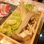 Sukiyaki Nishokunabe Iine - 