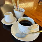 Gurando Kyassuru Kafe Ando Dainingu - 