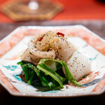 Ji-Cube - イカとホウレン草のサラダ