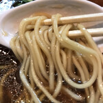 Menya Tamagusuku - 醤油らぁめん　麺