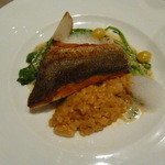 ルカンケ - 天然スズキのポワレ　小松菜ソース