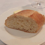 ラ・ロゼット - パン（温かく、バターもコクがある）