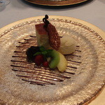 ラ・ロゼット - 1月 デザート（オレンジのケーキ・バニラアイスなど）