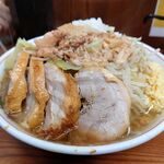 ラーメン二郎 - 小ブタラーメン　950円