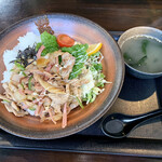 Sumibiyaki Tendou - 日替わり定食 (丼・ご飯大盛り) ¥790-