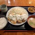 Teke Teke - 秘伝ダレのチキン南蛮定食¥690-