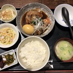 謳歌屋仁作 - 極上金目鯛 の煮付け定食