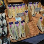 デイリーヤマザキ - 