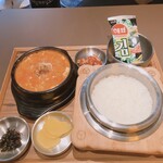FOODIES KOREA - 濃厚スンドゥブ定食