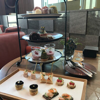 ザ タヴァン グリル＆ラウンジ - 