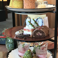 ザ タヴァン グリル＆ラウンジ - 