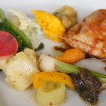 イロナキカゼ - 2013年1月：前菜の野菜とチキン