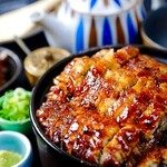 鰻魚蓋飯