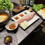 Thick-sliced samgyeopsal set for two
