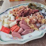 NEW UDON Moo-Ka Ta - 肉・魚介盛り合わせ