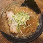 Menya Nakayama Shouten - 醤油ラーメン 800円(税込)、トッピング 味玉 100円(税込)