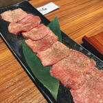 Kuroge Wagyuu Yakiniku Ushikuro - 