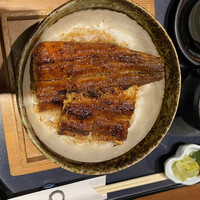 まるや本店 天白本店 - 鰻丼の5切れです