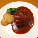 8 1／2 - メンチカツ