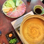 ひみ浜 - ぶりしゃぶ。