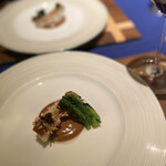 肉割烹 肉かぶく - 甘鯛の松笠焼き　あん肝のソース