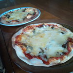 山ぶどう - マルゲリータ＆ばっけピザ