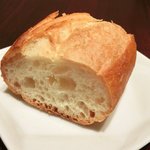ヴィアート - <'13/01/07撮影>木戸シェフ自慢 本日のスペシャリテ 1000円 のパン