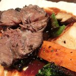 ヴィアート - <'13/01/07撮影>木戸シェフ自慢 本日のスペシャリテ 1000円 の黒毛和牛ホホ肉の赤ワイン煮込み