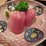 寿修 - こちらはメジマグロ。