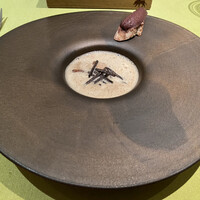 モノリス - ベキャスのビスク