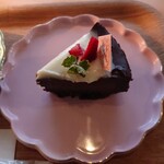 手作りケーキのお店 MER - 料理写真:2種の生チョコタルト 500円(税込)