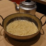 新宿 ジンギスカン 金のジンギ - 〆のつけ麺