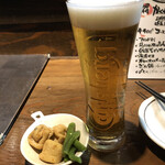 Kakureya - 生ビール、突出し
