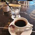 Slash Cafe & Bar Kawasaki - 食後にコーヒーも頂いて　ゆっくりする