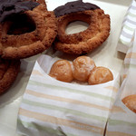 ミスタードーナツ - 料理写真:ボンデリング生、チョコファッション