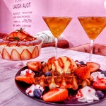 Sweets&Champagne A LA MODE - 