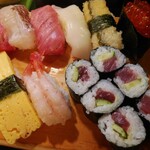 Uogashi Sushi - 